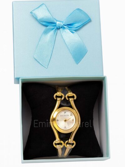 Elegant round white dial